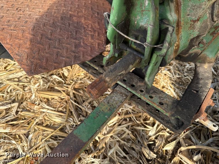 image for item EA2045 1951 John Deere B tractor