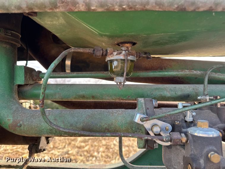 image for item EA2045 1951 John Deere B tractor