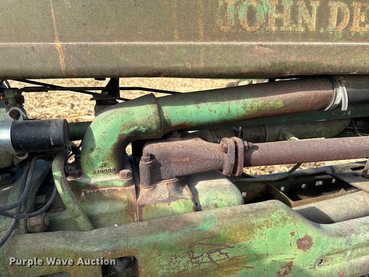 image for item EA2045 1951 John Deere B tractor