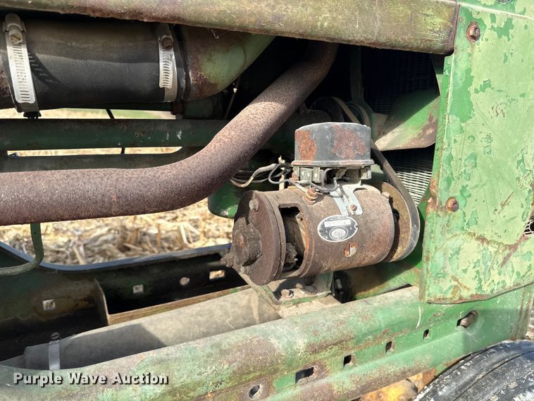 image for item EA2045 1951 John Deere B tractor