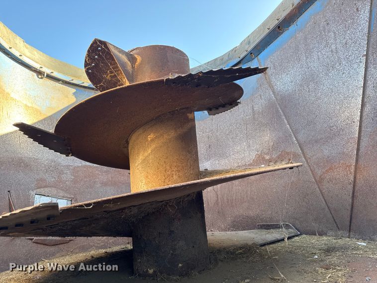 image for item EA2059 Patz 1200 Series 615 feed mixer