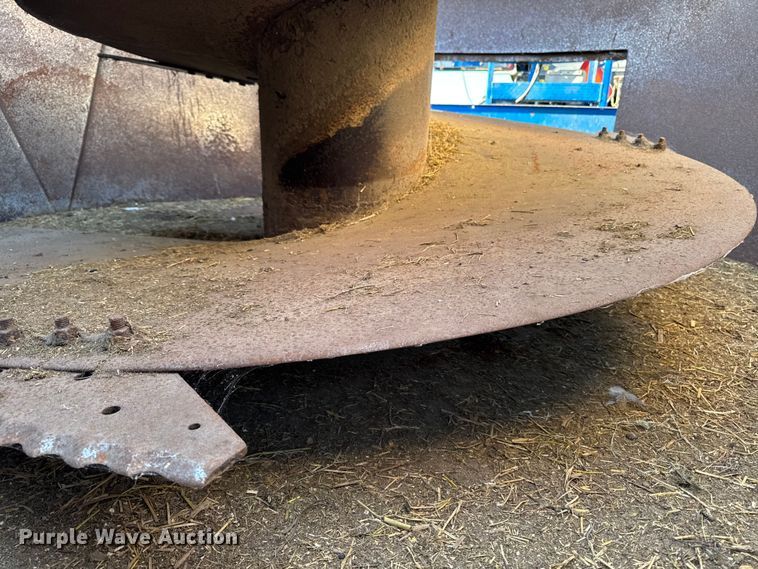 image for item EA2059 Patz 1200 Series 615 feed mixer