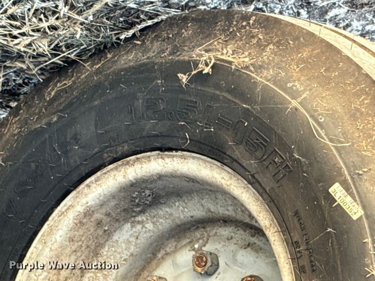 image for item EA2059 Patz 1200 Series 615 feed mixer