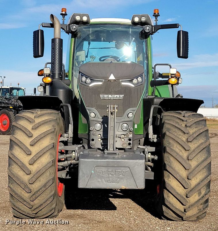 image for item EA2709 2021 Fendt 930 Vario MFWD tractor
