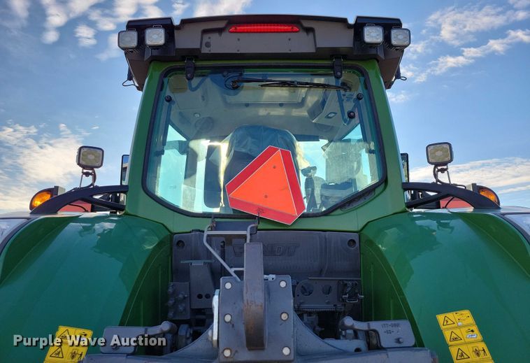 image for item EA2709 2021 Fendt 930 Vario MFWD tractor