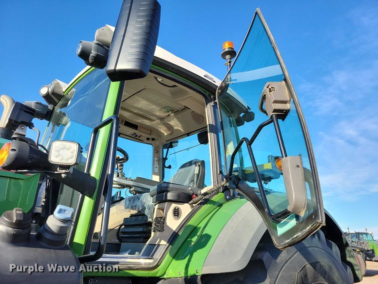 image for item EA2709 2021 Fendt 930 Vario MFWD tractor