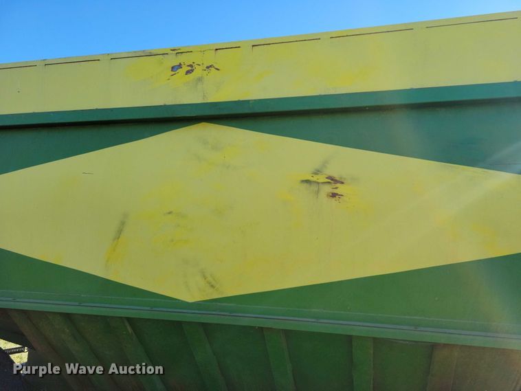 image for item EA2743 Crysteel Truckwagon grain cart