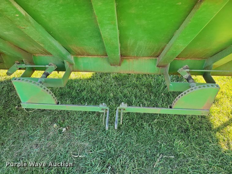 image for item EA2743 Crysteel Truckwagon grain cart