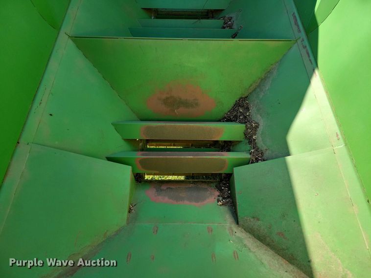 image for item EA2743 Crysteel Truckwagon grain cart