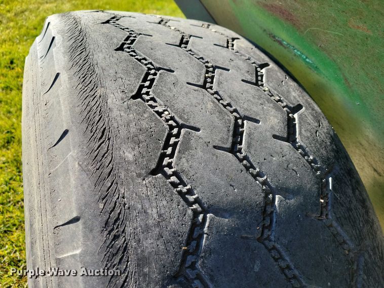 image for item EA2743 Crysteel Truckwagon grain cart