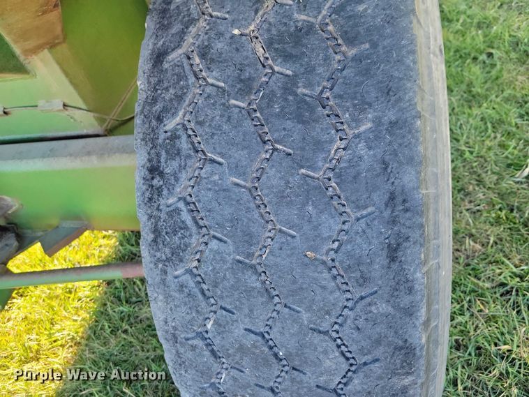 image for item EA2743 Crysteel Truckwagon grain cart