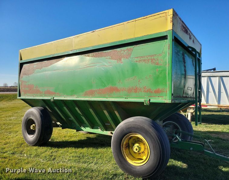 image for item EA2744 Crysteel Truckwagon grain cart