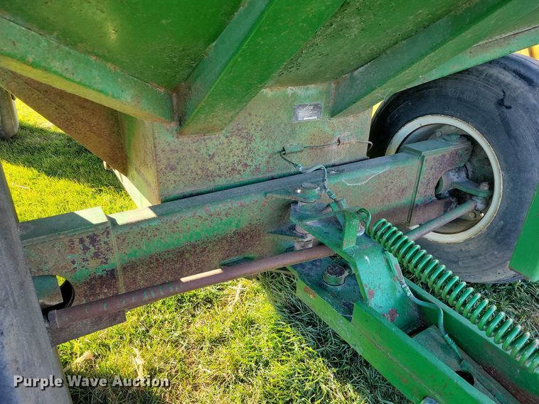 image for item EA2744 Crysteel Truckwagon grain cart