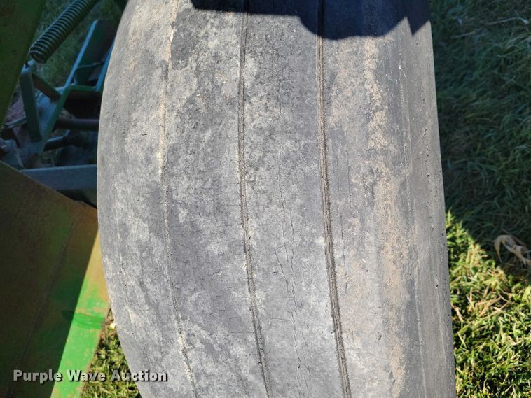 image for item EA2744 Crysteel Truckwagon grain cart