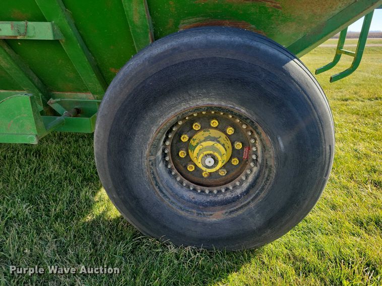 image for item EA2744 Crysteel Truckwagon grain cart