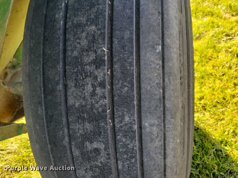 image for item EA2744 Crysteel Truckwagon grain cart