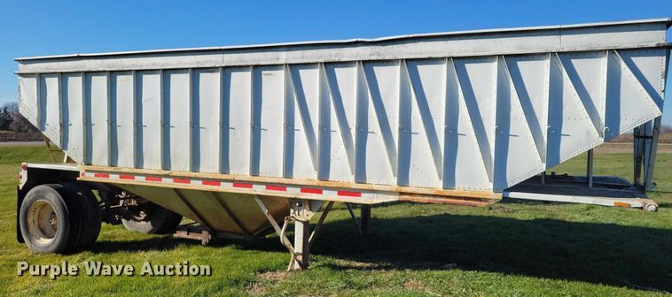 image for item EA2745 1971 Merrit grain trailer