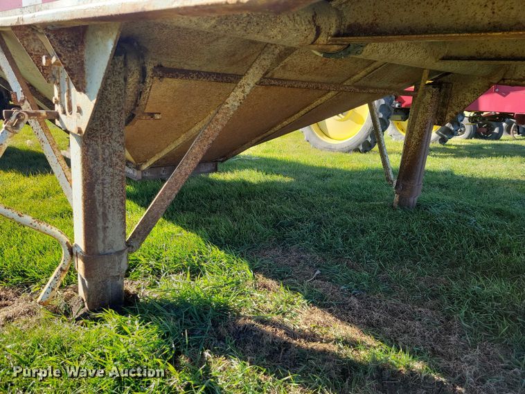 image for item EA2745 1971 Merrit grain trailer