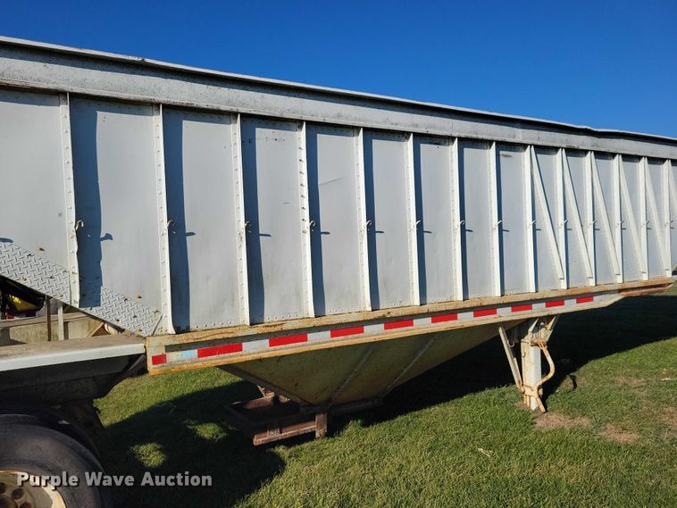 image for item EA2745 1971 Merrit grain trailer