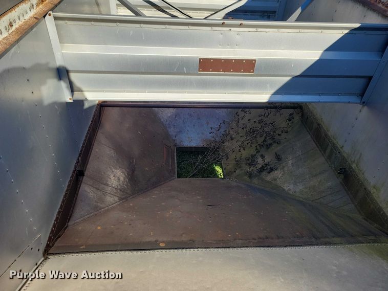 image for item EA2745 1971 Merrit grain trailer