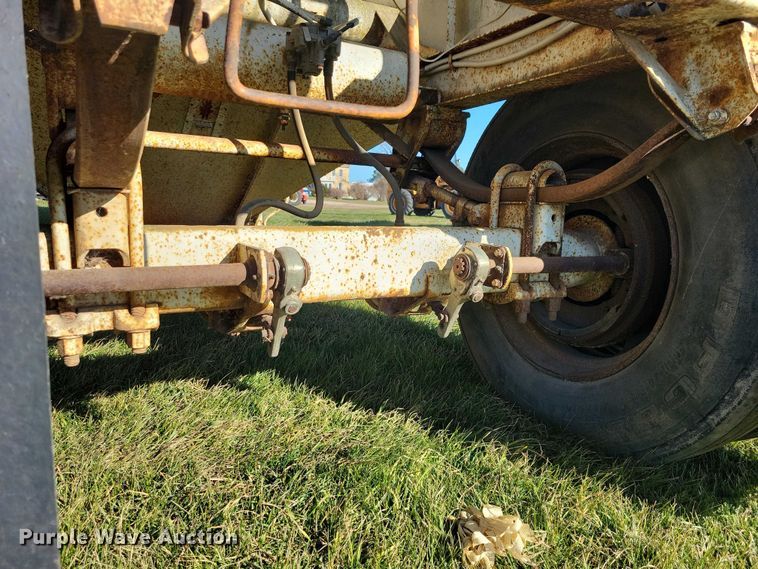 image for item EA2745 1971 Merrit grain trailer