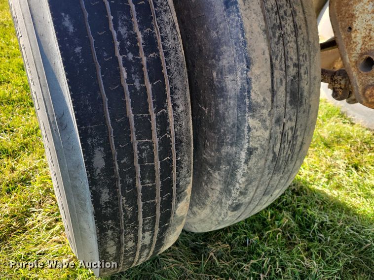 image for item EA2745 1971 Merrit grain trailer