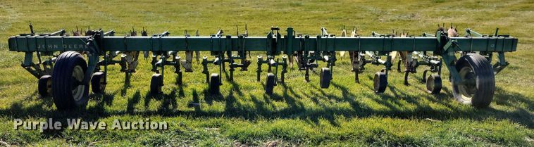 image for item EA2748 John Deere row crop cultivator