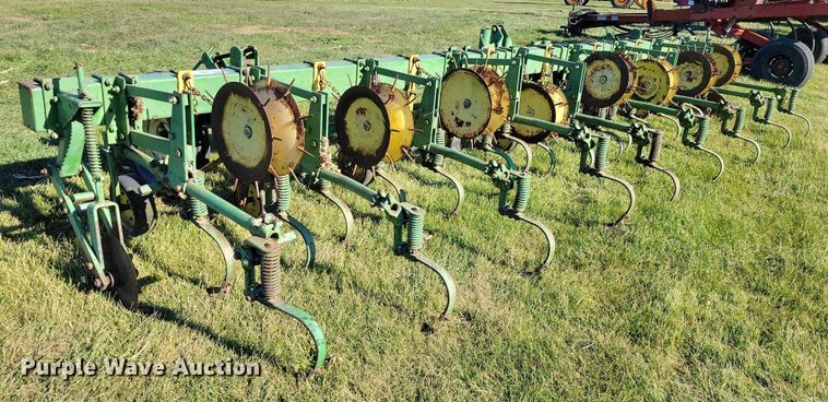 image for item EA2748 John Deere row crop cultivator