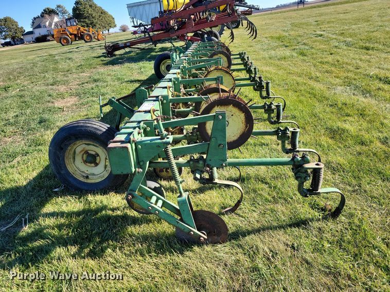 image for item EA2748 John Deere row crop cultivator
