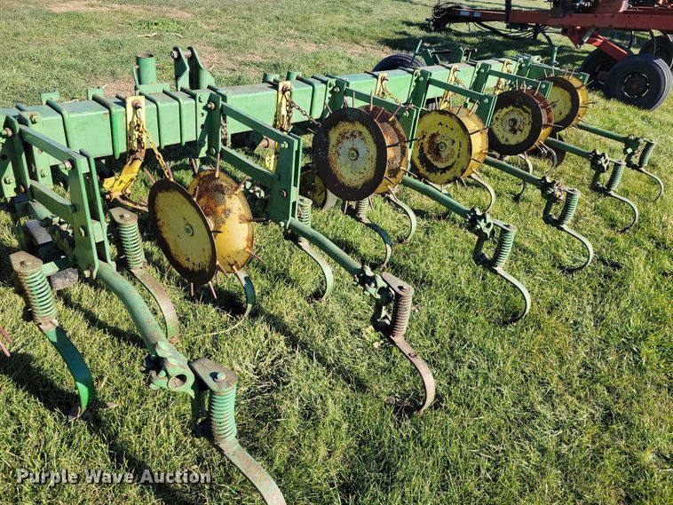 image for item EA2748 John Deere row crop cultivator