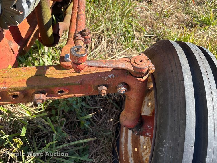 image for item EA7703 Ford 601 Workmaster tractor