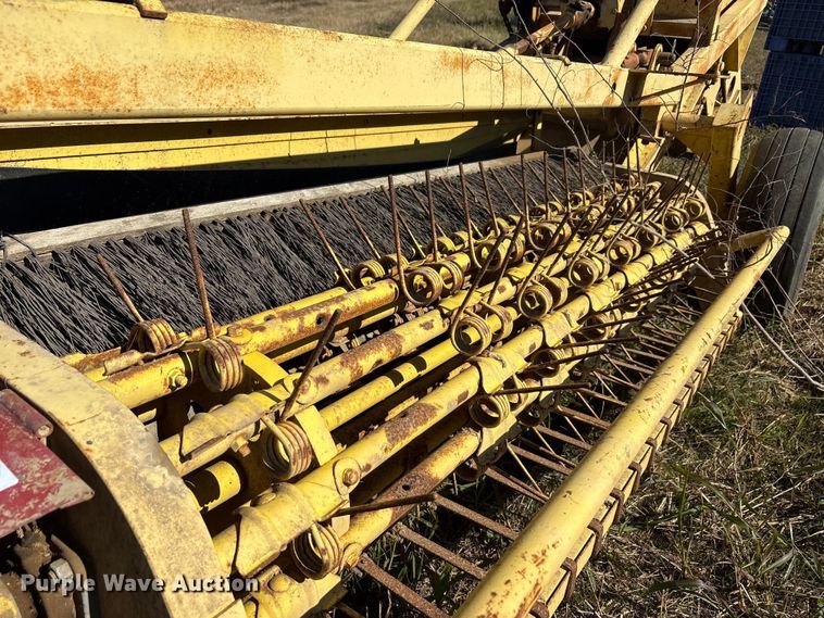 image for item EA7704 Bean harvester