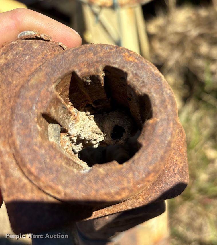 image for item EA7704 Bean harvester