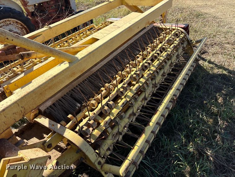 image for item EA7704 Bean harvester