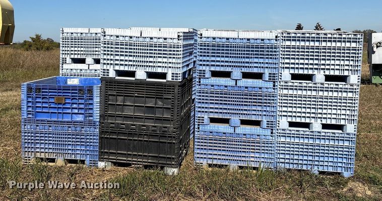 image for item EA7705 (15) Buckhorn plastic totes 