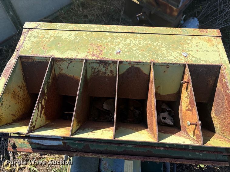 image for item EA7706 Mix-Mill 0X51RX feed grinder/mixer