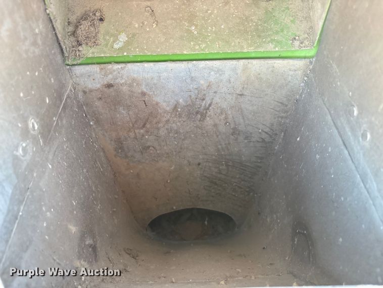 image for item EA7706 Mix-Mill 0X51RX feed grinder/mixer