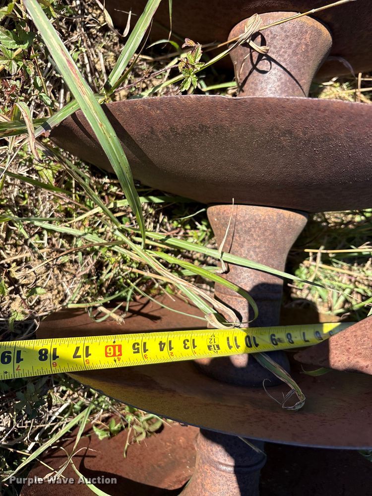 image for item EA7708 Case international 496 DH off-set disk