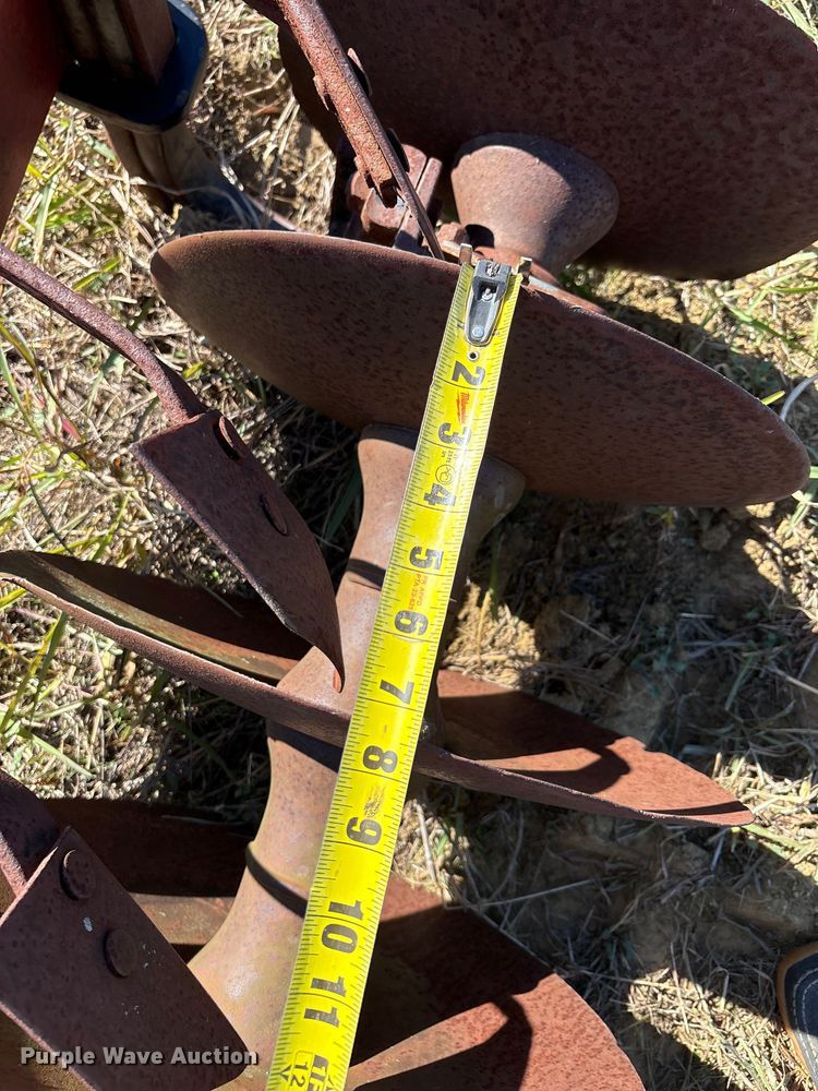 image for item EA7708 Case international 496 DH off-set disk