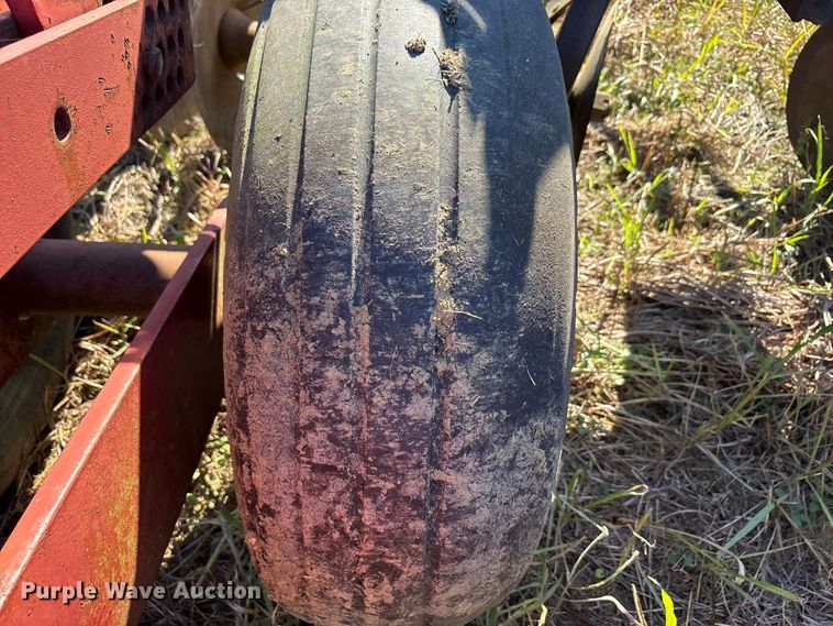 image for item EA7708 Case international 496 DH off-set disk