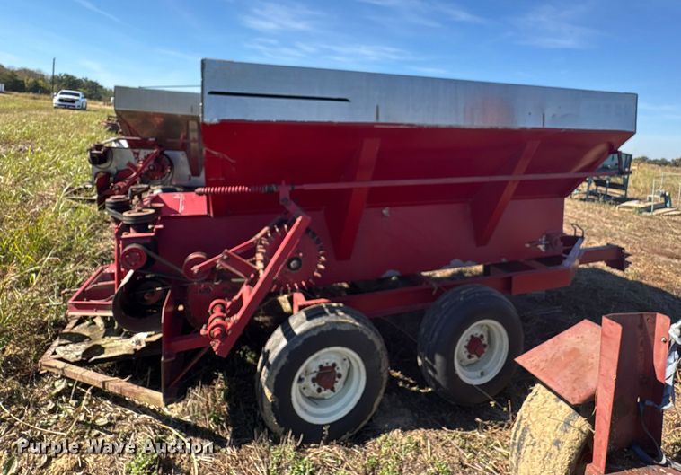 image for item EA7710 Spreader