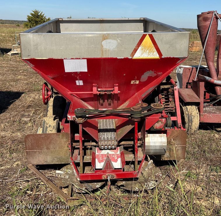 image for item EA7710 Spreader