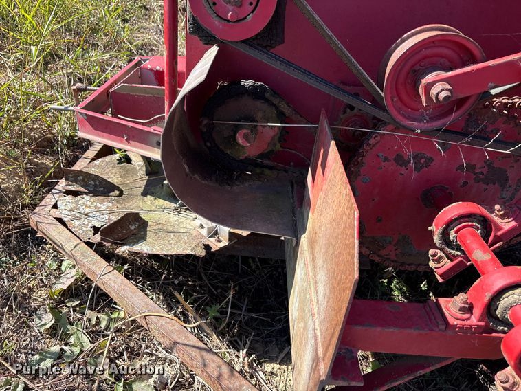 image for item EA7710 Spreader