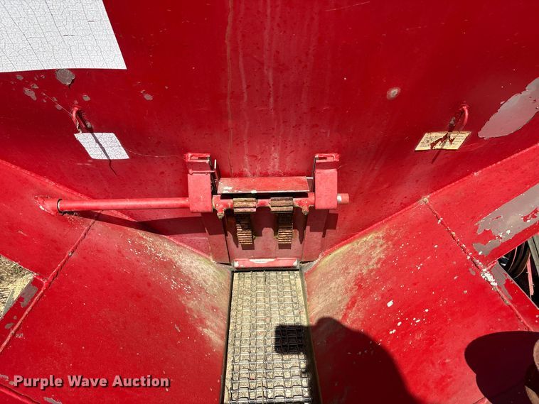 image for item EA7710 Spreader