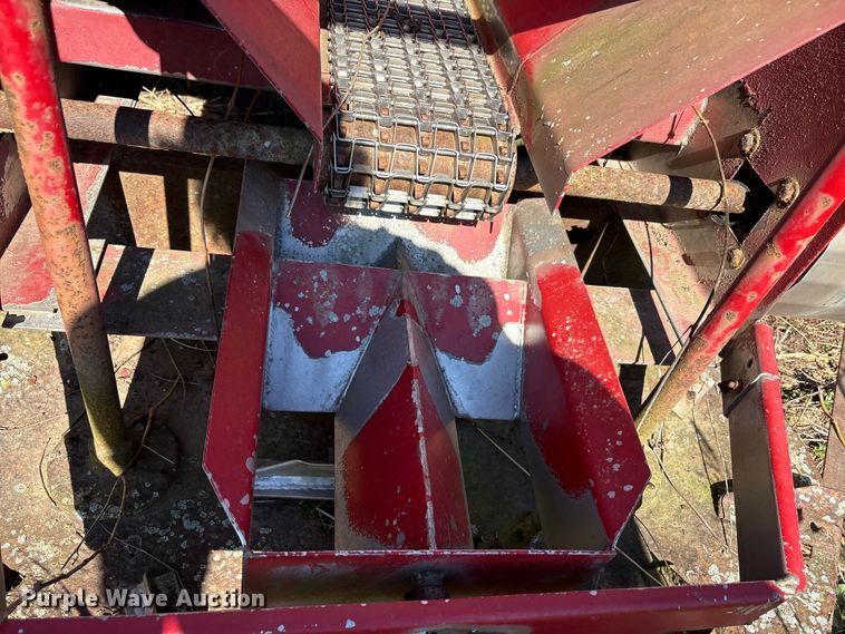 image for item EA7710 Spreader