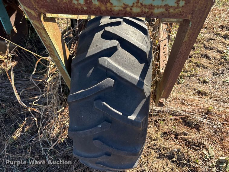 image for item EA7712 Lockwood L06200-00601 planter