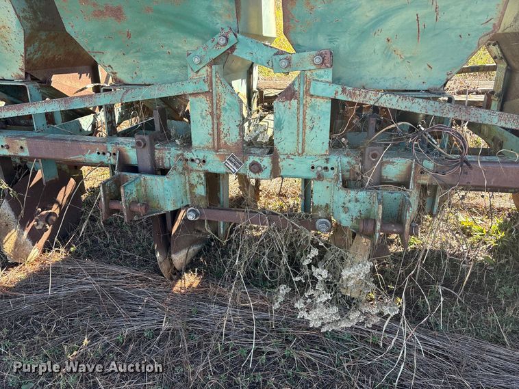 image for item EA7712 Lockwood L06200-00601 planter