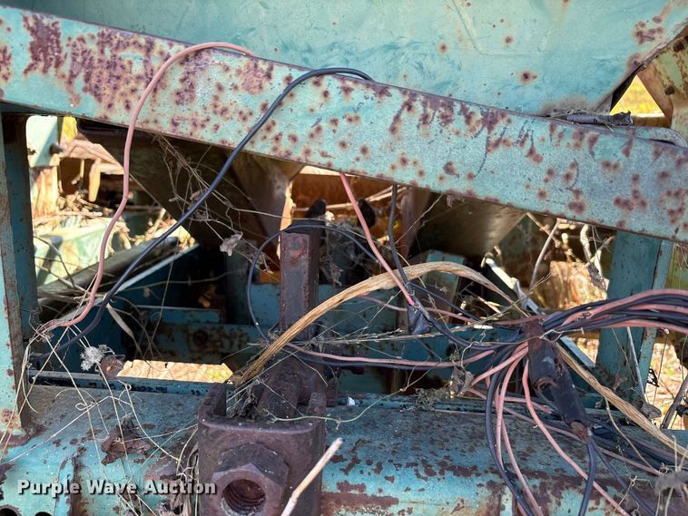 image for item EA7712 Lockwood L06200-00601 planter