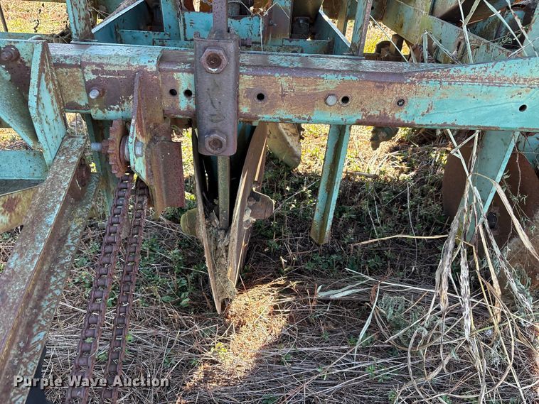 image for item EA7712 Lockwood L06200-00601 planter