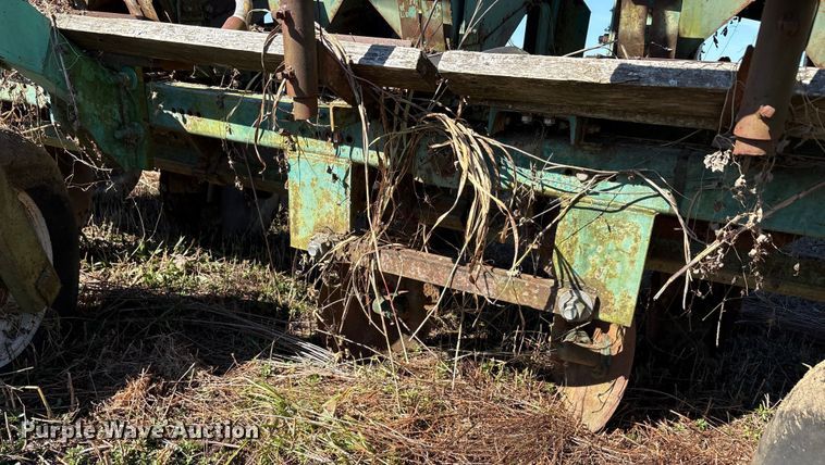 image for item EA7712 Lockwood L06200-00601 planter